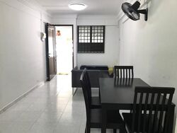 Blk 102 Jurong East Ville (Jurong East), HDB 3 Rooms #523125441